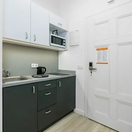 Old Town Swiety Wojciech Street - By Renters Apartment