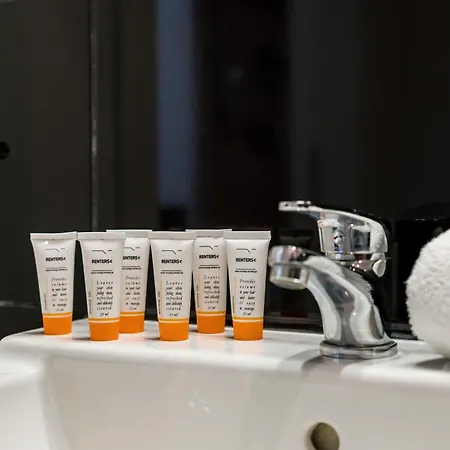 Apartment Old Town Swiety Wojciech Street - By Renters