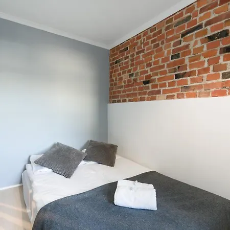 Old Town Swiety Wojciech Street - By Renters Apartment Poznan