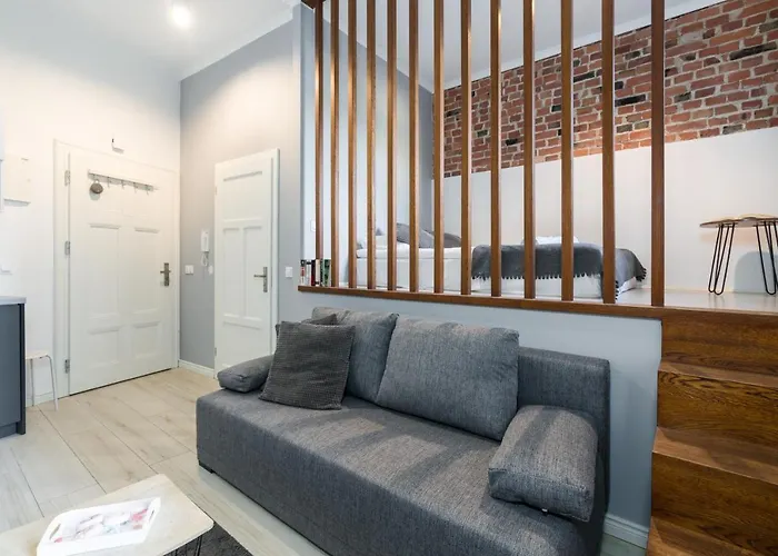 Old Town Swiety Wojciech Street - By Renters Poznań