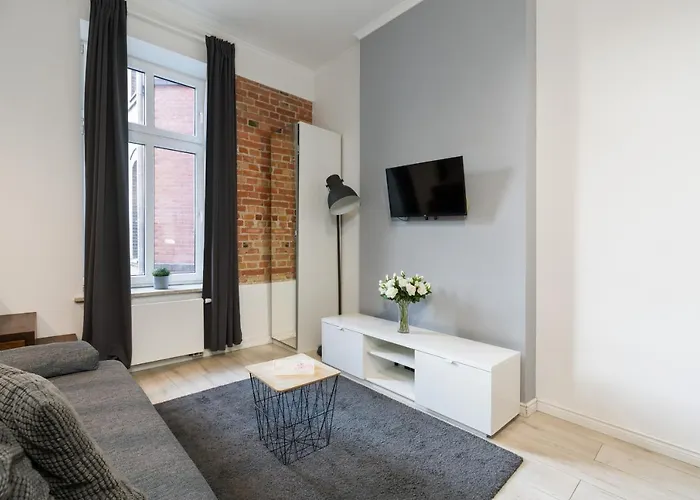 Old Town Swiety Wojciech Street - By Renters *