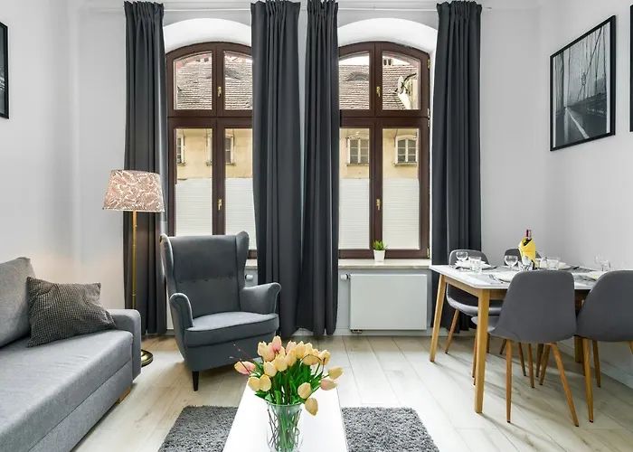 Old Town Swiety Wojciech Street - By Renters Appartement *