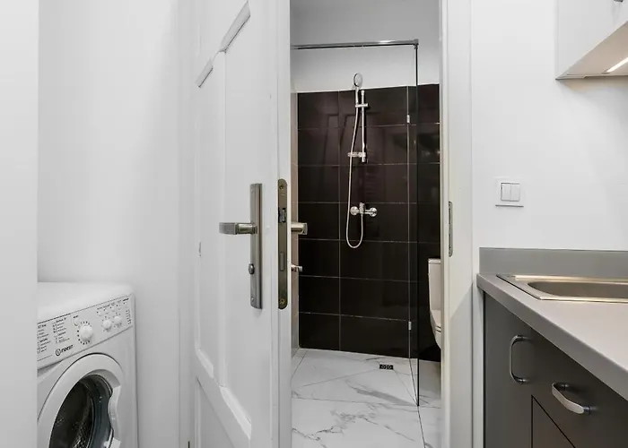 Old Town Swiety Wojciech Street - By Renters Appartement *