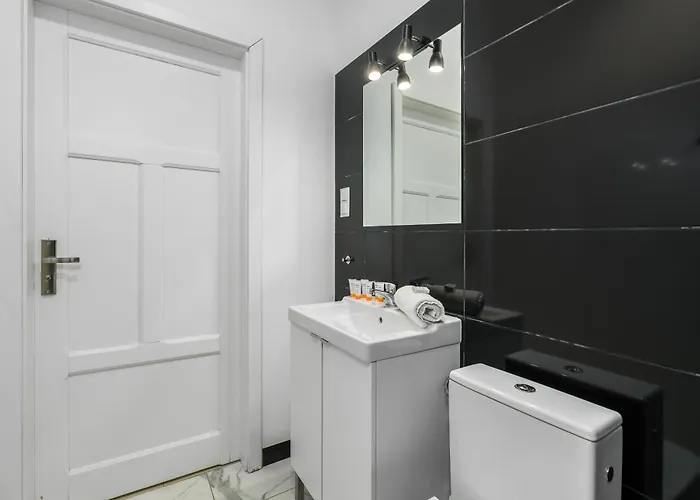 Old Town Swiety Wojciech Street - By Renters Appartement Poznań