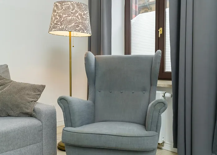 Old Town Swiety Wojciech Street - By Renters Poznań